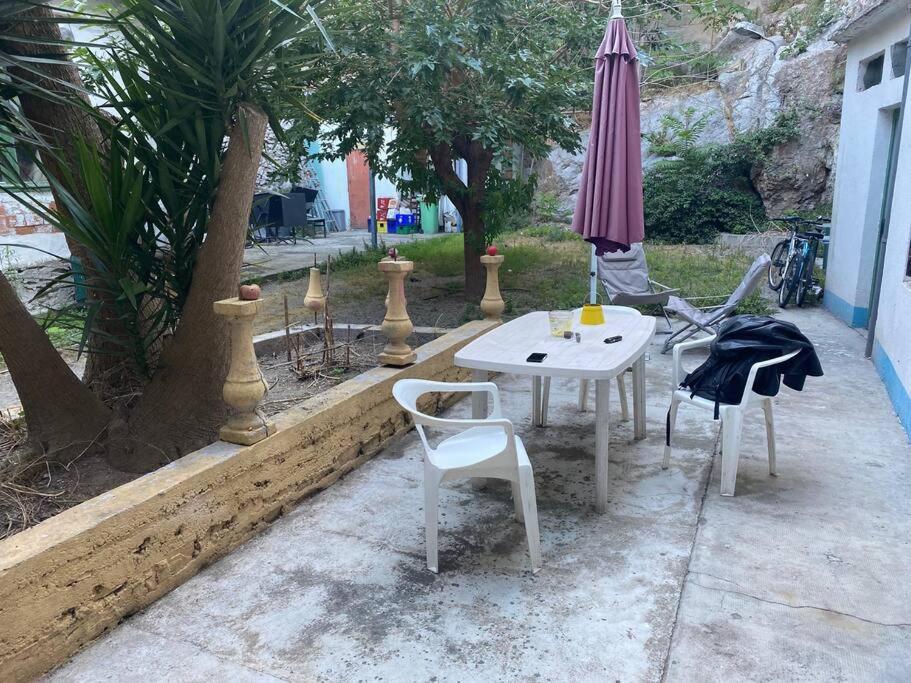Apartment Appt 4 Pers Avec Jardin Ombrage En Centre De Sete
