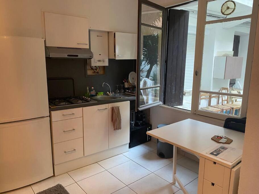 Appt 4 Pers Avec Jardin Ombrage En Centre De Apartment Sete